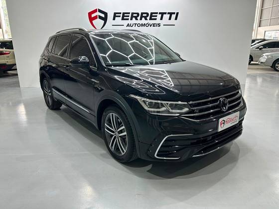VOLKSWAGEN TIGUAN 2.0 300 TSI GASOLINA ALLSPACE R-LINE AUTOMÁTICO VOLKSWAGEN TIGUAN 2.0 300 TSI GASOLINA ALLSPACE R-LINE AUTOMÁTICO